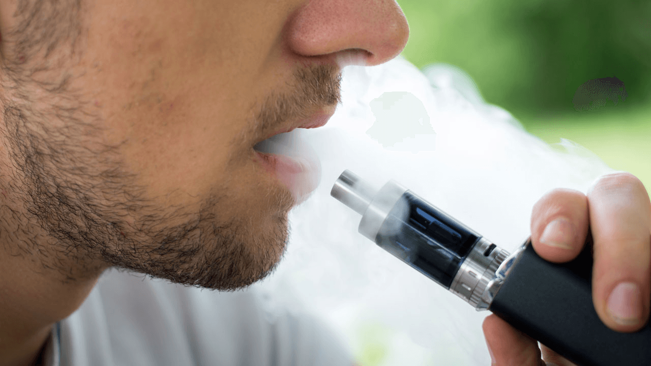 Vaping Indoors vs Outdoors: Explore Etiquette, Performance & Safety